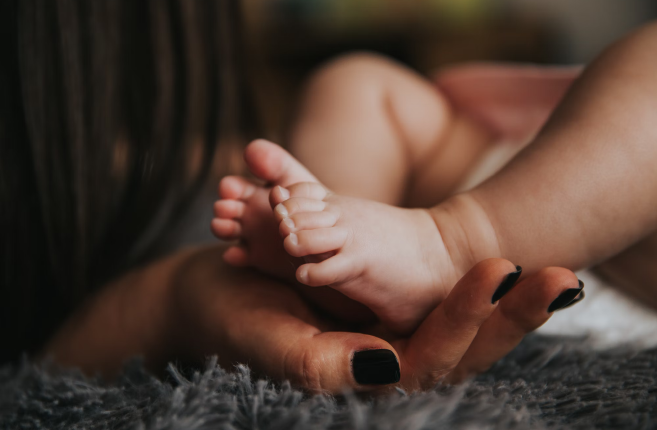 SIE SAGT: Wegen wunder Brustwarzen hätte ich fast aufgehört, mein Baby zu stillen
