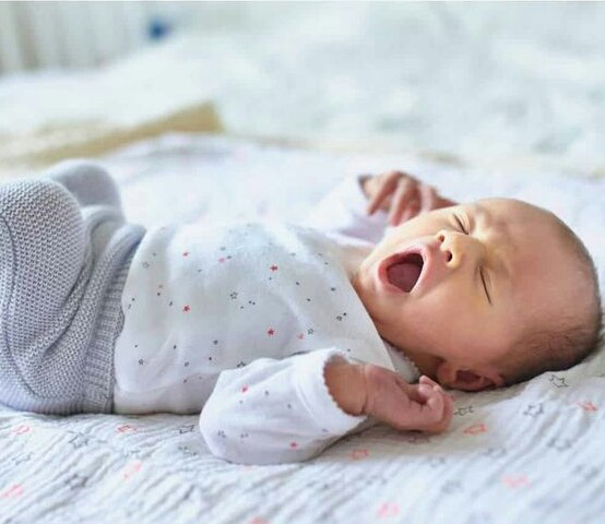 Weint das Baby immer vor dem Schlafengehen? 5 Tipps für das Einschlafen Ihres Babys, ein Muss für unerfahrene Mütter