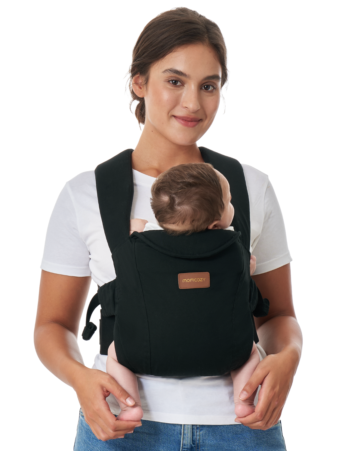 Momcozy WeeSnug Babytrage in Schwarz für Neugeborene, von einer Frau getragen
