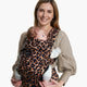 Momcozy PureHug Babytrage – Farbe Leopardenmuster