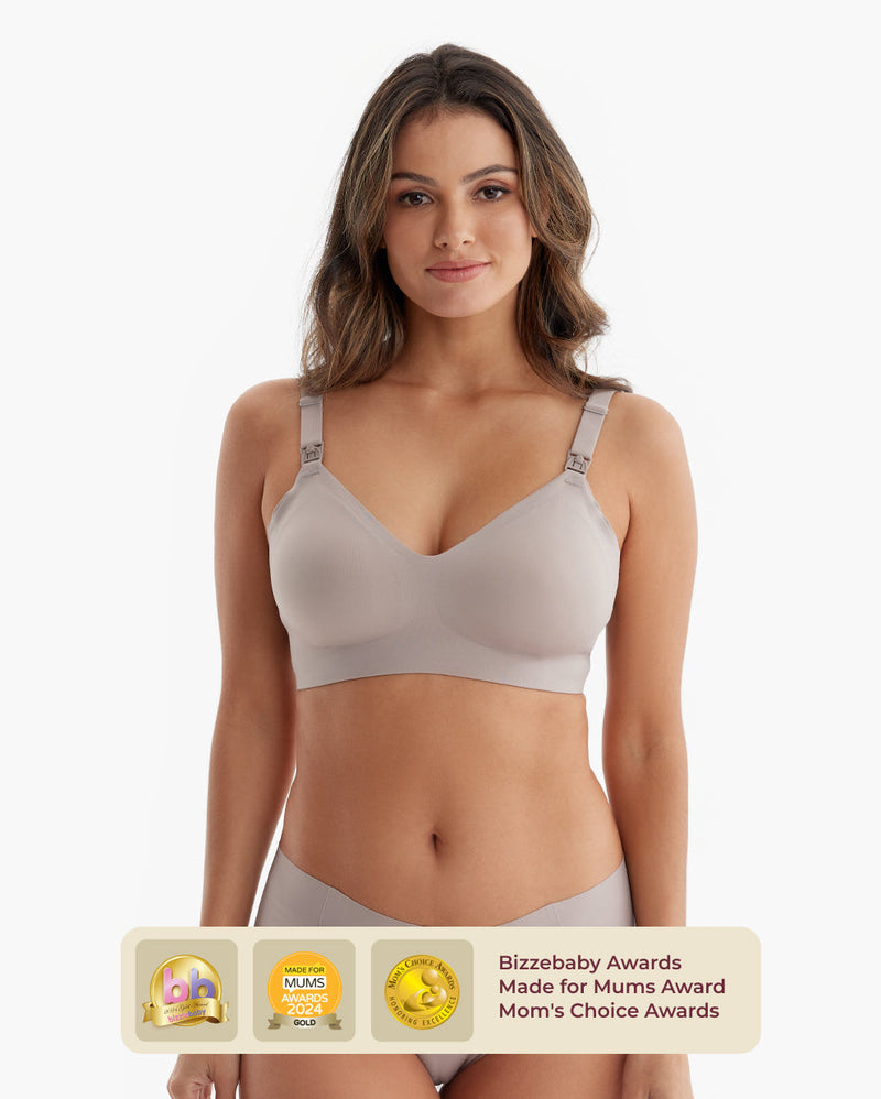 Momcozy Still-BH YN21 in Beige, nahtlos und ohne Bügel am Model